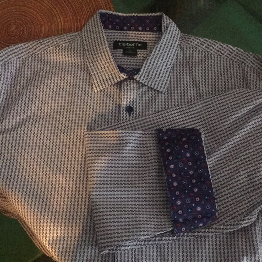 Claiborne men’s long sleeve button down shirt